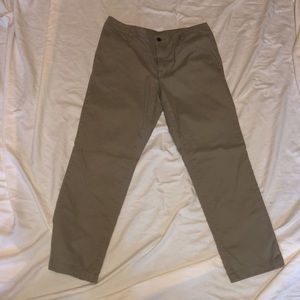 Magellen Khaki Jeans
